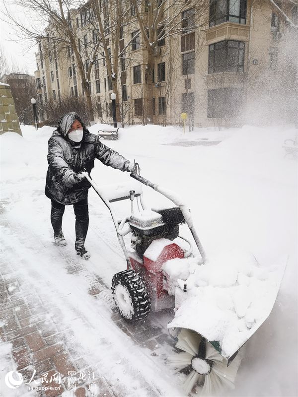 龙江三月初雪 致敬雪天战疫的你!