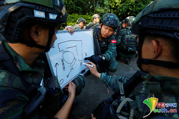 梧桐山下礪精兵武警廣東總隊執勤第二支隊開展多科目實戰化訓練