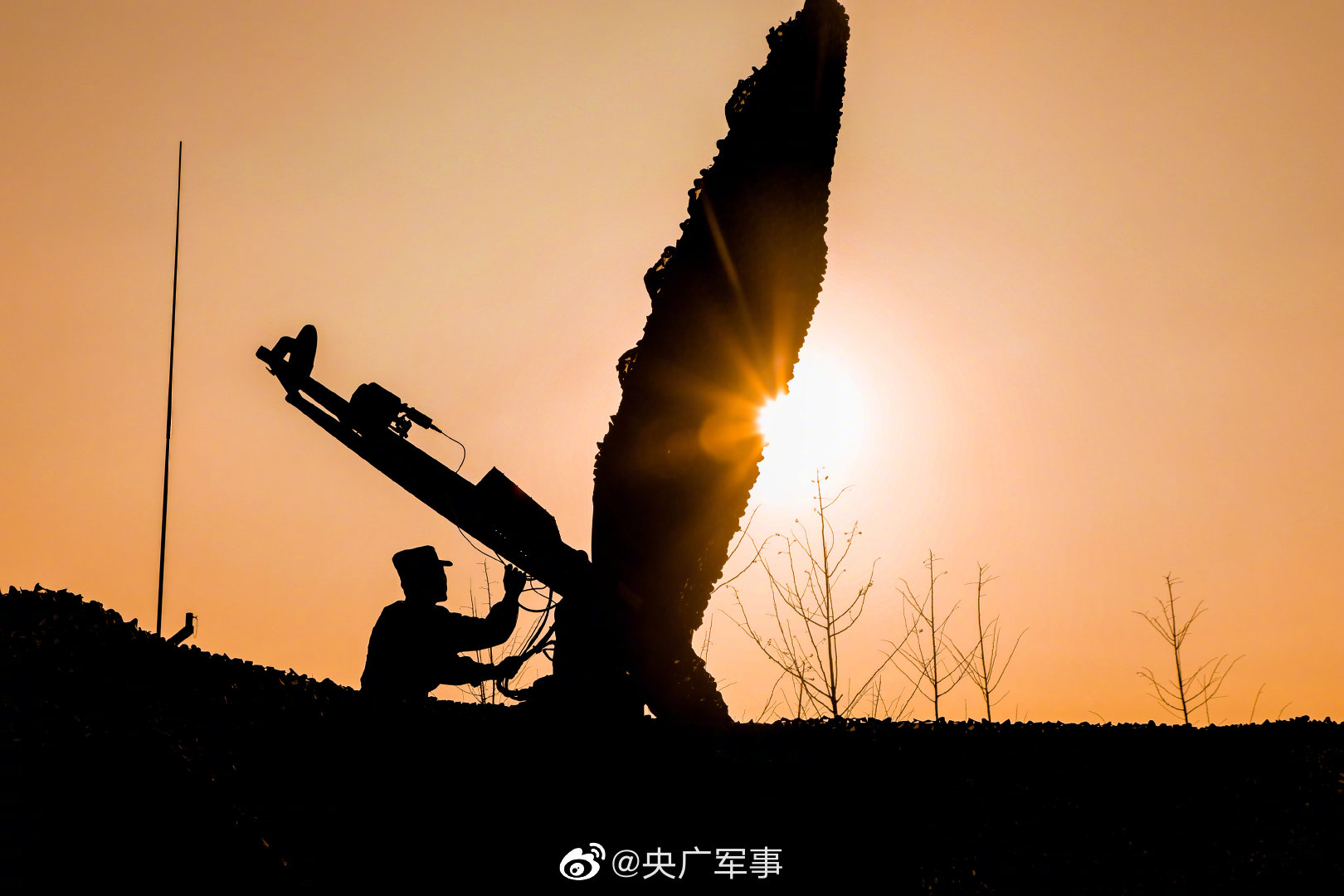 火箭军某旅掀起训练热潮