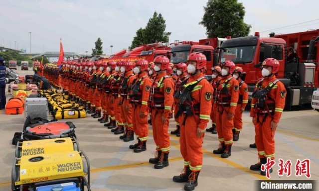 上海市消防救援总队开展抗洪抢险跨区域实战拉动演练