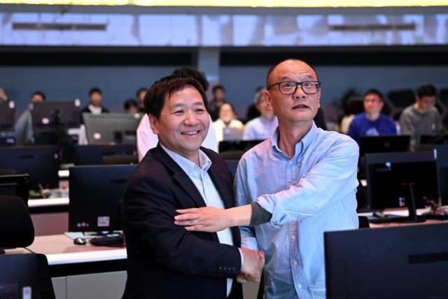 Agzy 接力“逐日”勇攀登——走近中国“人造太阳”研究团队_爱国主义_中国青年网