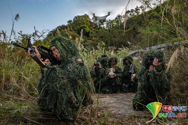广西玉林侦察尖兵密林亮剑直击武警侦察兵专业训练